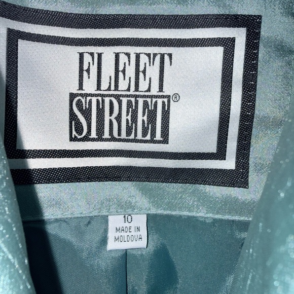 Chic Sage Long Rain Coat with Belt - Picture 2 of 9